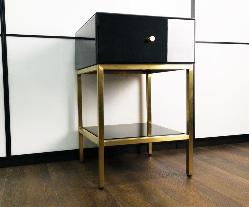 Onyk Bedside - HOARE GROUP 