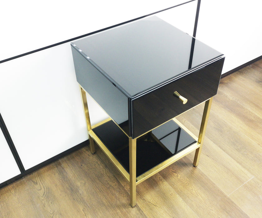 Onyk Bedside - HOARE GROUP 