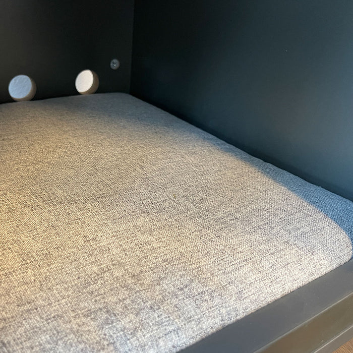Pets Bedside