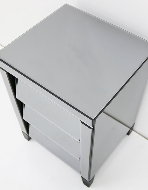 Lattitude Bedside - HOARE GROUP 