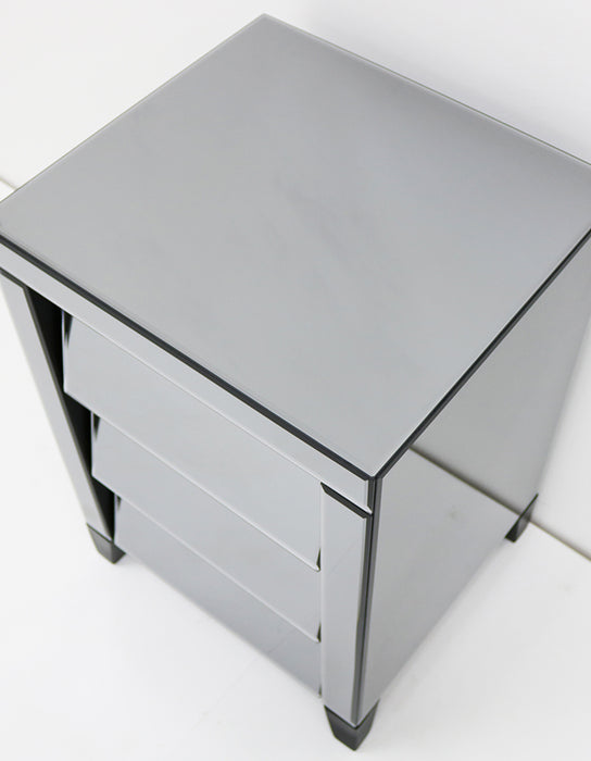 Lattitude Bedside - HOARE GROUP 